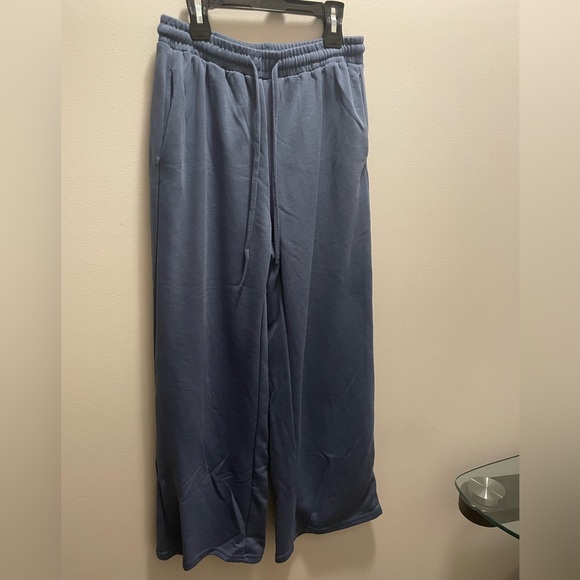 2/$15 Shein Petite Blue Wide Leg Sweatpants - Picture 1 of 3